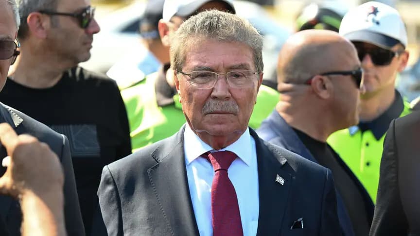 KKTC Başbakanı Üstel, Girne'deki kazaya ilişkin ön raporun en kısa sürede hazırlanacağını bildirdi