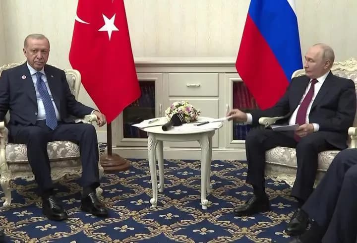 SON DAKİKA! ŞANGHAY'DA KRİTİK ZİRVE: Erdoğan ve Putin görüşmesi sona erdi