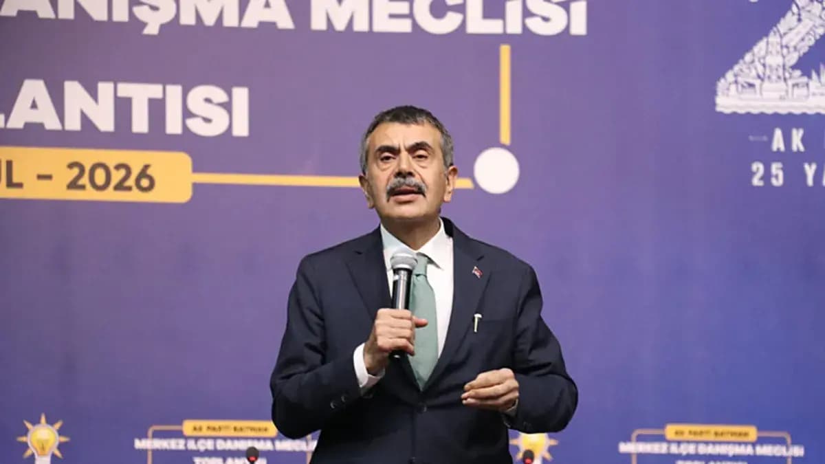 Milli Eğitim Bakanı Yusuf Tekin: Öğretmen çocuklarımızın rol modeli olarak görülür