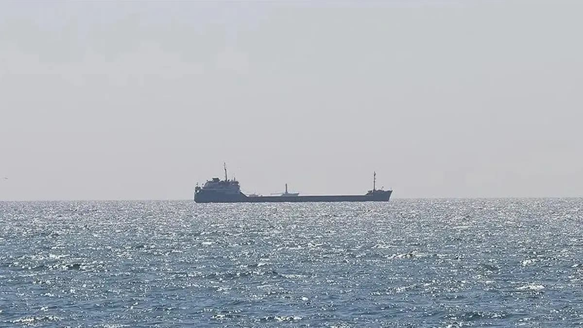 Rusya, Karadeniz'de 2 gemiyi vurdu