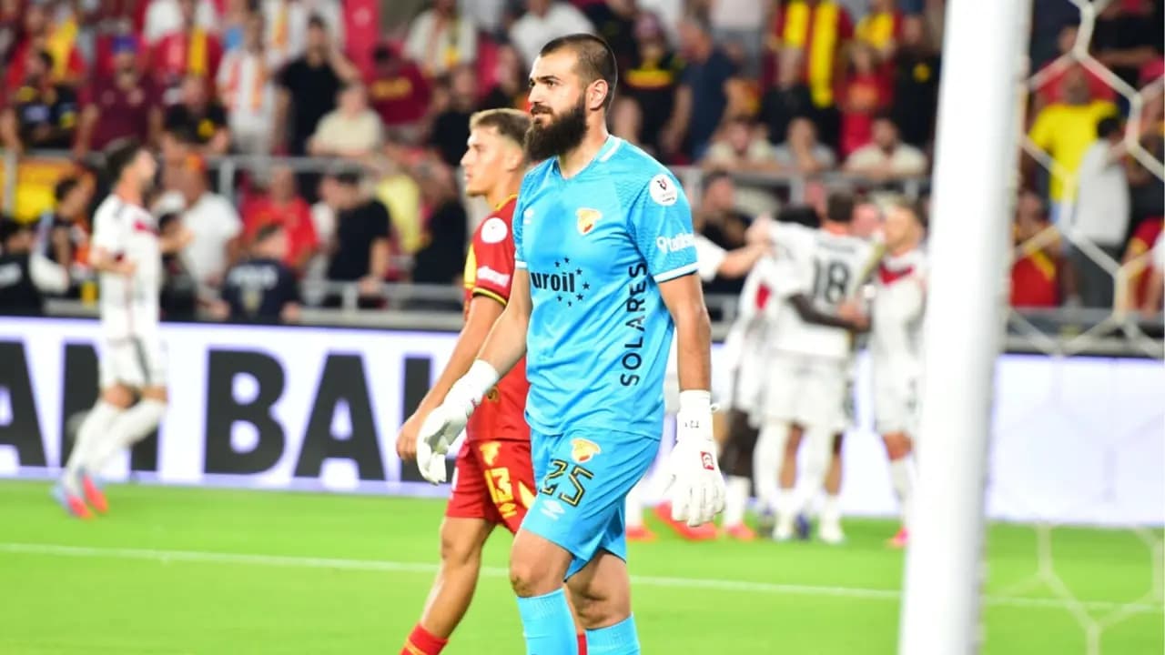 Göztepe kalesini kapatamıyor!