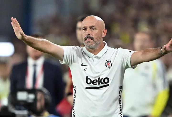 Vincenzo Italiano: Burada karakterle, futbol oynayarak 3 puan aldık