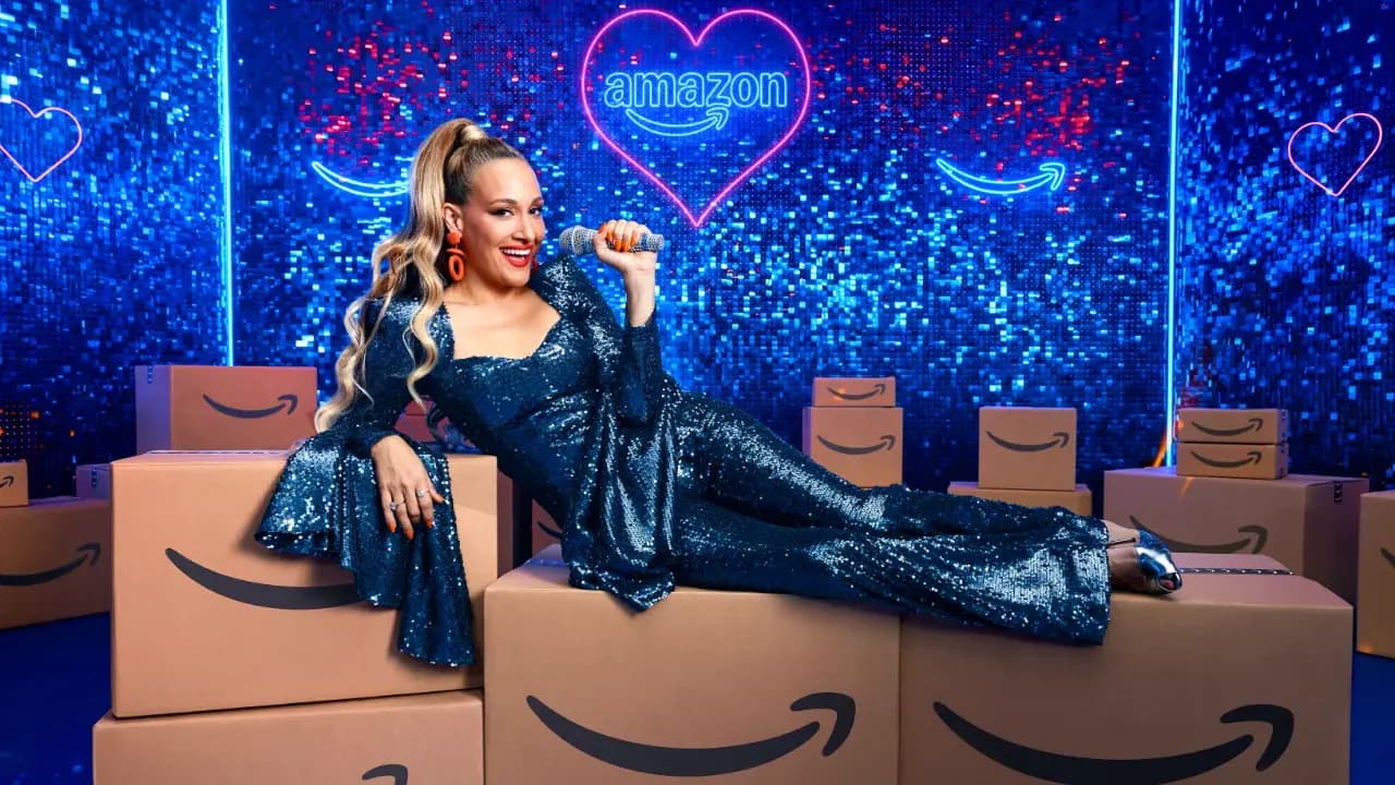 Gupse Özay’ın Albümünün Arkasından Amazon Türkiye çıktı