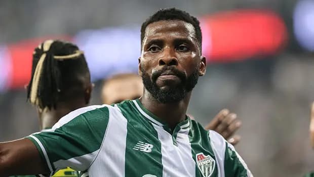 Bursaspor'un yeni yıldızı Iheanacho durdurulamıyor!