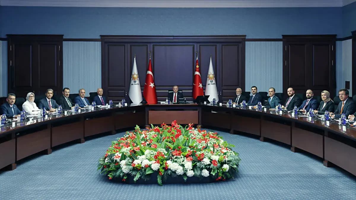 AK Parti MYK Başkan Erdoğan liderliğinde toplandı