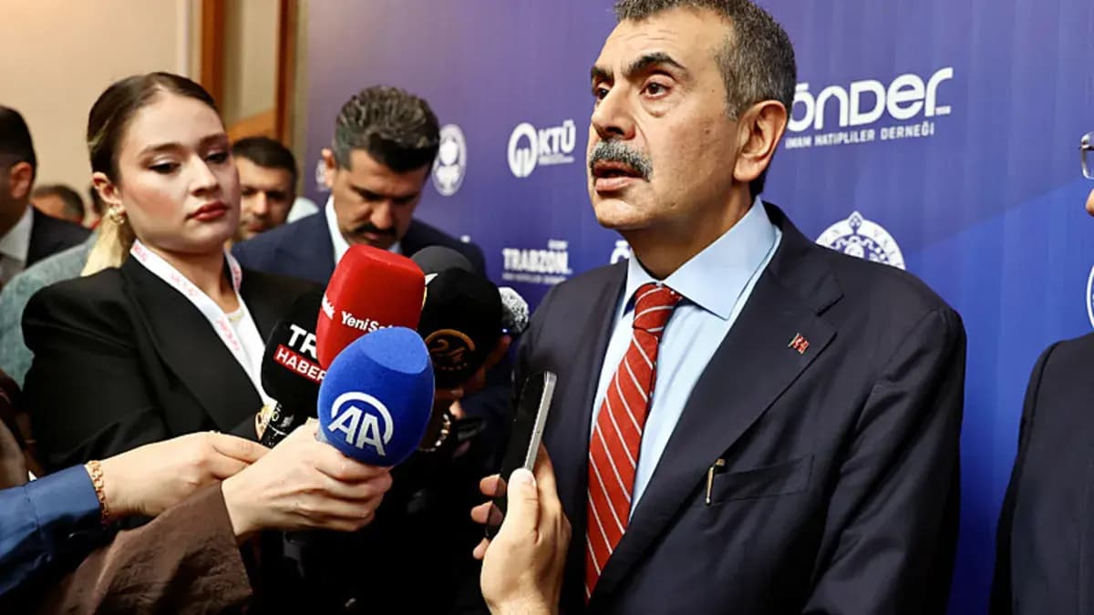 Milli Eğitim Bakanı Tekin 23. İmam Hatipliler Kurultayı'nda konuştu: İmam hatipli olmak ömrümüzün istikametine vurulmuş bir mühür misalidir
