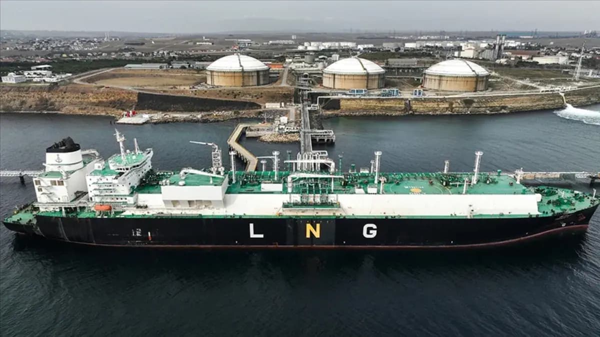 Hürmüz Boğazı'nda LNG taşımacılığı geriledi