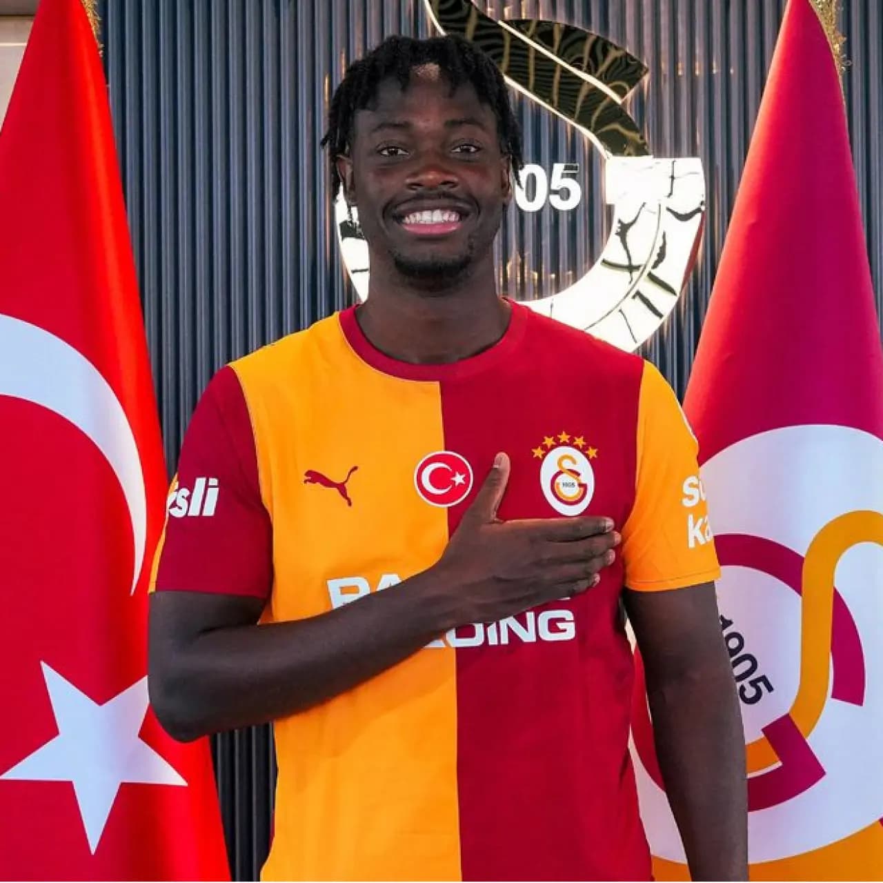 G.Saray'ın 12. Fransız futbolcusu oldu