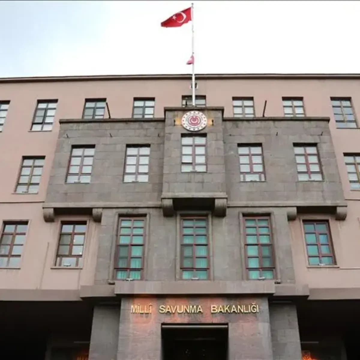 MSB'den Miçotakis'in provokatif Meis Adası ziyaretine tepki: Yunanistan gayriaskeri faaliyetlerinden kaçınmalı