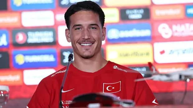 Deniz Gül, Galatasaray için İstanbul'da! İşte ilk sözleri