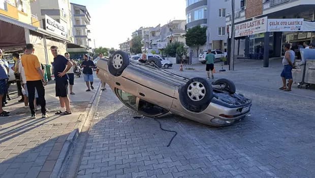 Kamyonetle çarpışan otomobil takla attı: Sürücü yaralandı