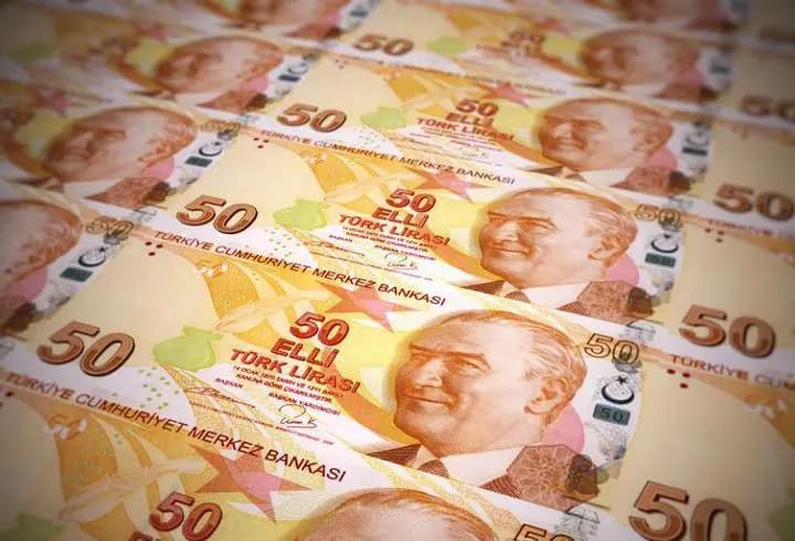 Yeni 50 TL ve 5 TL banknotlar bugün tedavüle girdi