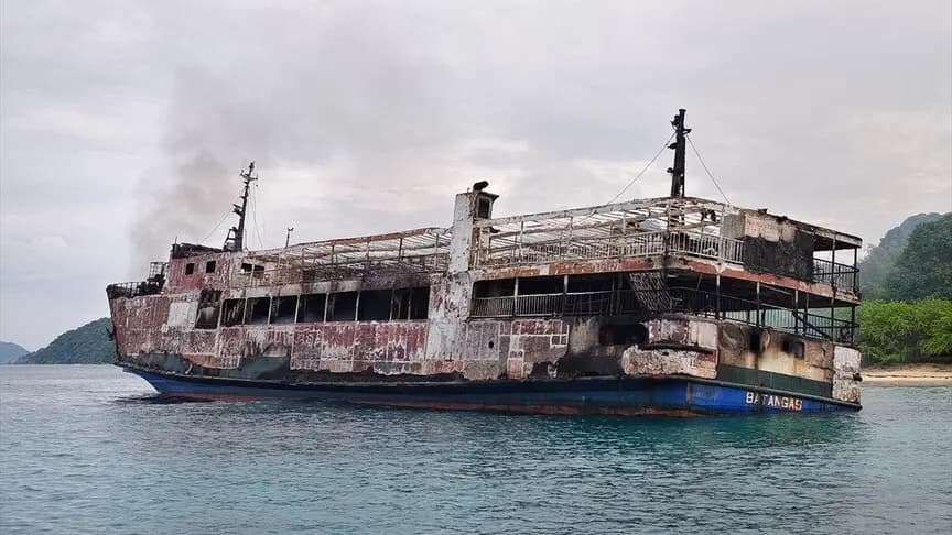 Filipinler'deki yolcu feribotunda çıkan yangında ölü sayısı 35'e yükseldi