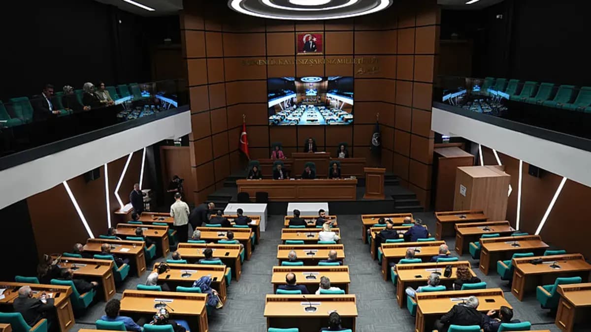 Özgür Çelik'in 'tehdit' yalanı ortaya çıktı: Meclis üyesi Ayhan Aydın ifadesinde gerçeği anlattı! Soruşturma başlatıldı