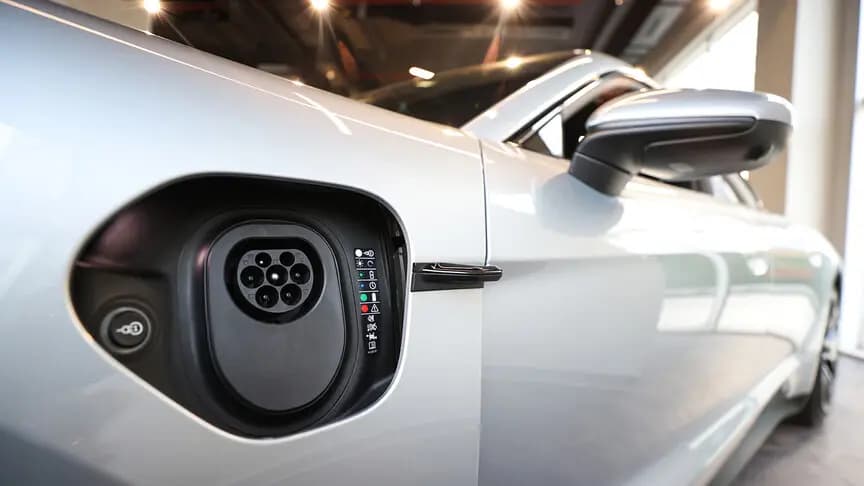 Elektrikli otomobillerde yangın riskine karşı "yetkili servis ve orijinal parça" uyarısı