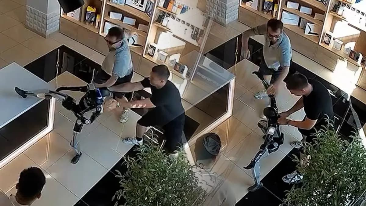 Robotun tepkisi tartışma yarattı! O anlar sosyal medyada yayıldı