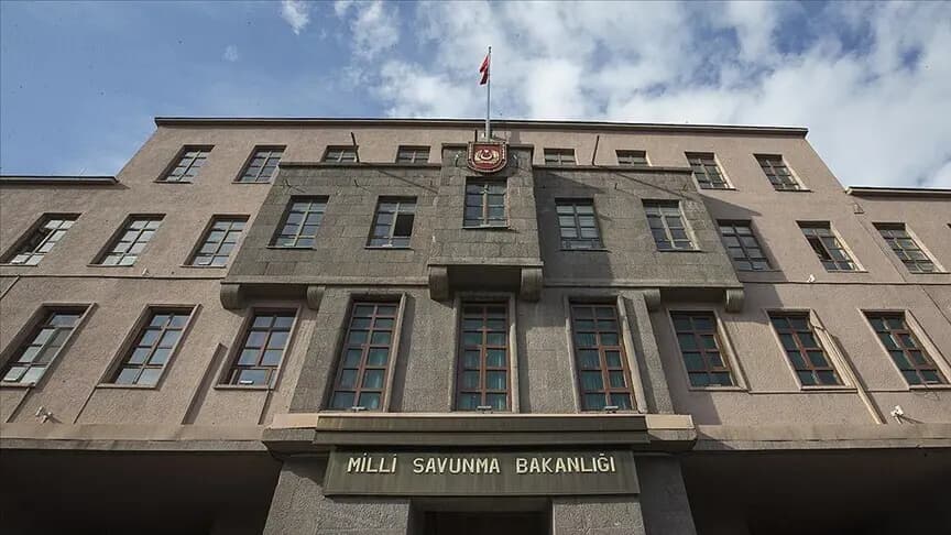MSB: Geride bıraktığımız hafta içerisinde 3 PKK'lı terörist daha teslim oldu