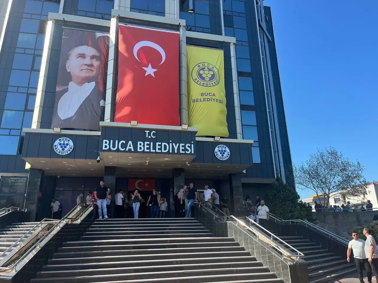 Buca Belediyesi’nde değişen bir şey yok! 300 memurdan iş bırakma kararı