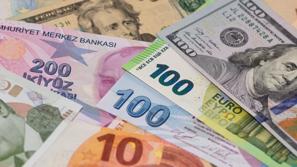 Dolar bir rekor daha kırdı!