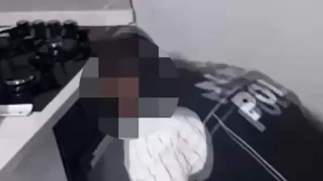 Mutfakta uyuşturucu, dolapta 65 bin TL çıktı