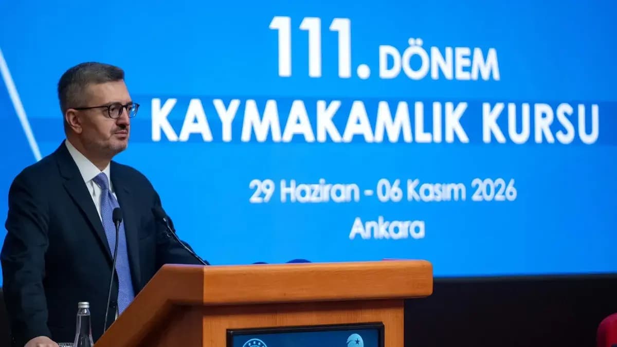 İletişim Başkanı Duran’dan 111. Dönem Kaymakamlık Kursu paylaşımı: "Bu sorumluluğun merkezinde insanı önceleyen yönetim anlayışı bulunuyor”