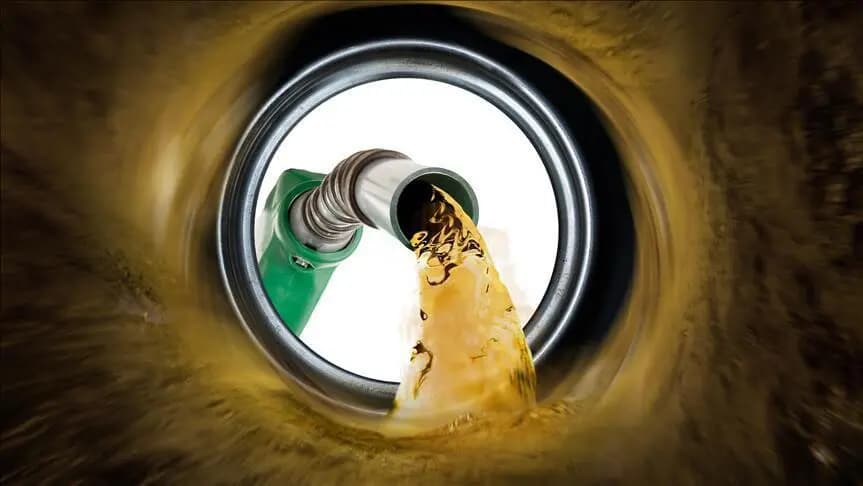 Brent petrolün varili 105,84 dolardan işlem görüyor