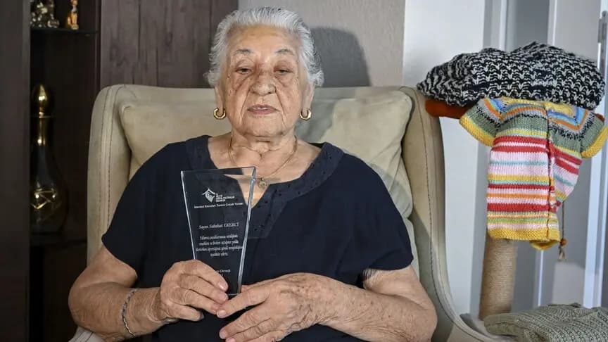 Kazada kaybettiği oğluna benzeyen çocuğun peşine düştü, 45 yılını çocuklara adadı
