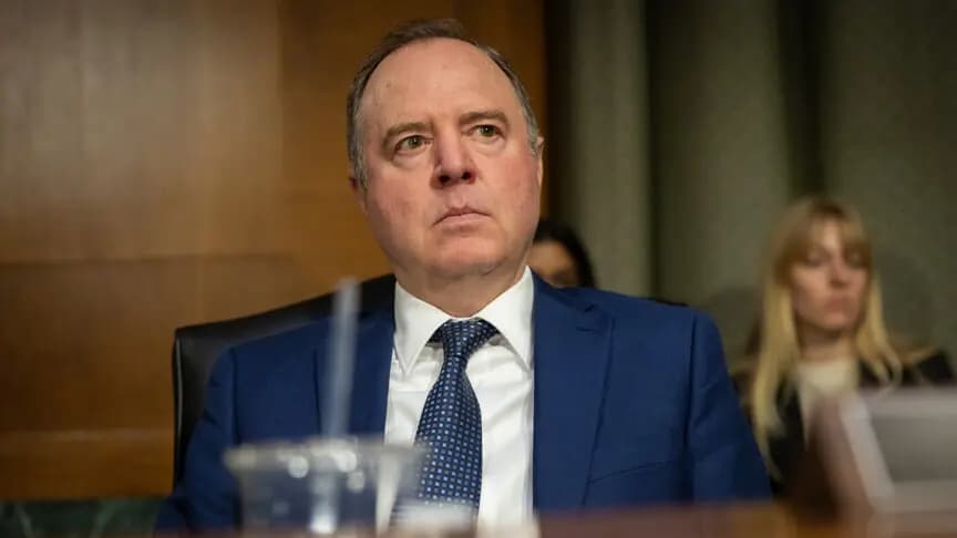 ABD'li Senatör Schiff: Müslüman Amerikalılar, topluluklarımızın ve ülkemizin temel dokusunun bir parçasıdır