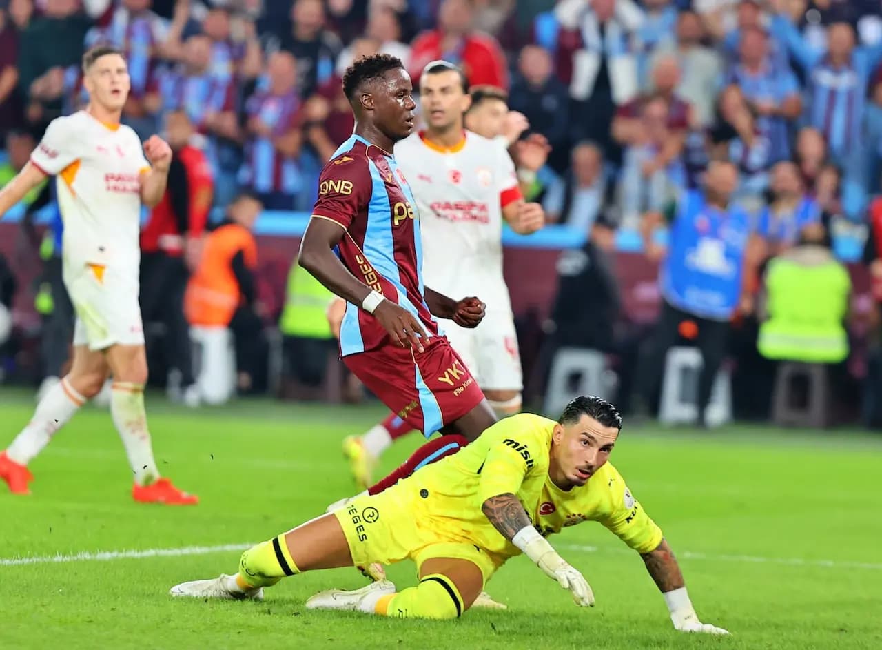 Galatasaray'ın defansı alarm veriyor! 60 yılın en kötüsü