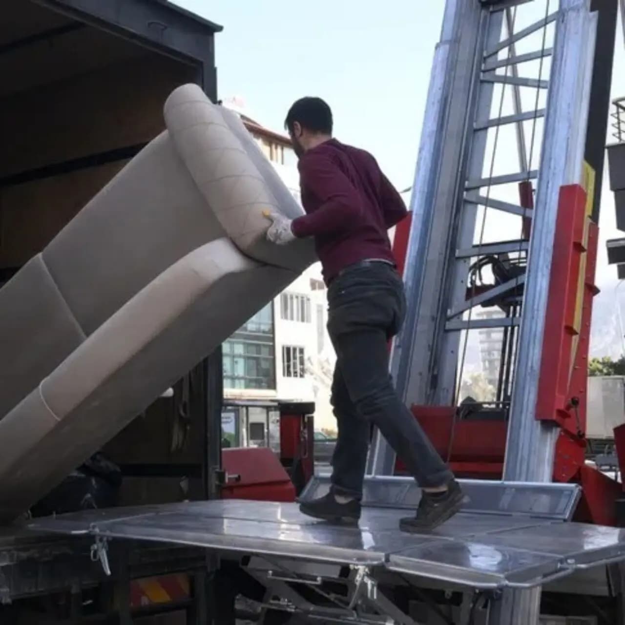 Kentsel dönüşüm, nakliye işlerini artırdı