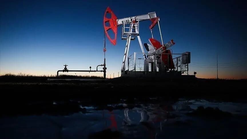 Küresel petrol arzı ağustosta günlük 1,6 milyon varil azaldı