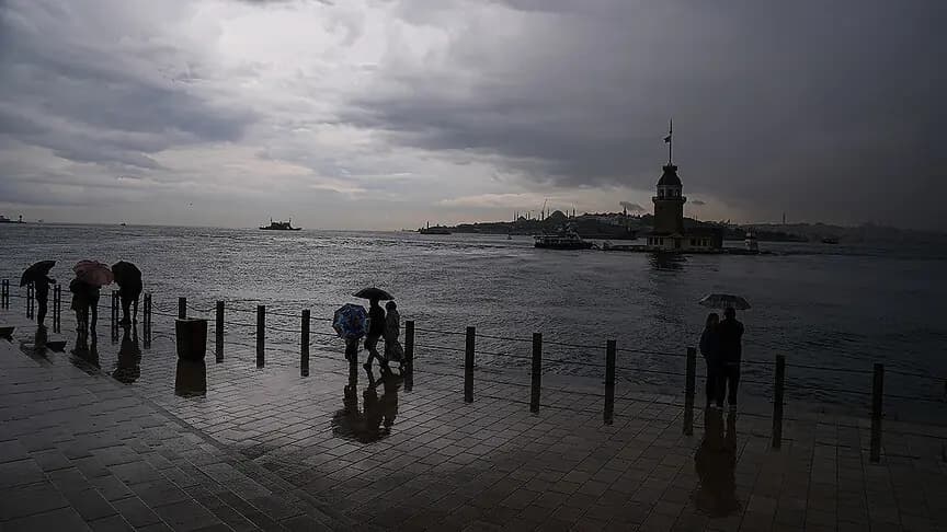 AKOM'dan İstanbul'da cuma günü için sağanak uyarısı