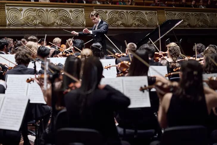 "Carmina Burana" sahne kantatını 22 yaşındaki Maximilian Cem Haberstock yönetecek