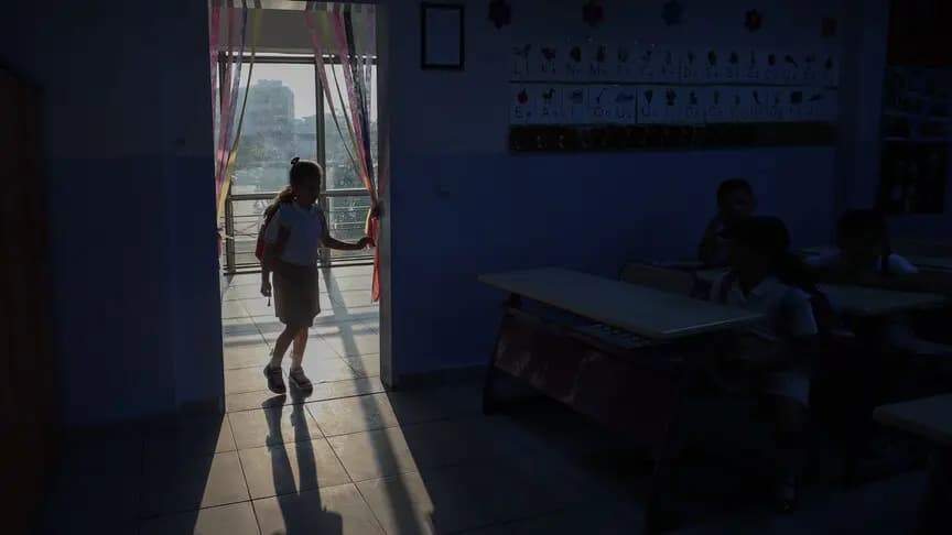 Uzmanlardan okula uyum sürecinde "ekran, iletişim ve doğru ebeveyn tutumu" uyarısı