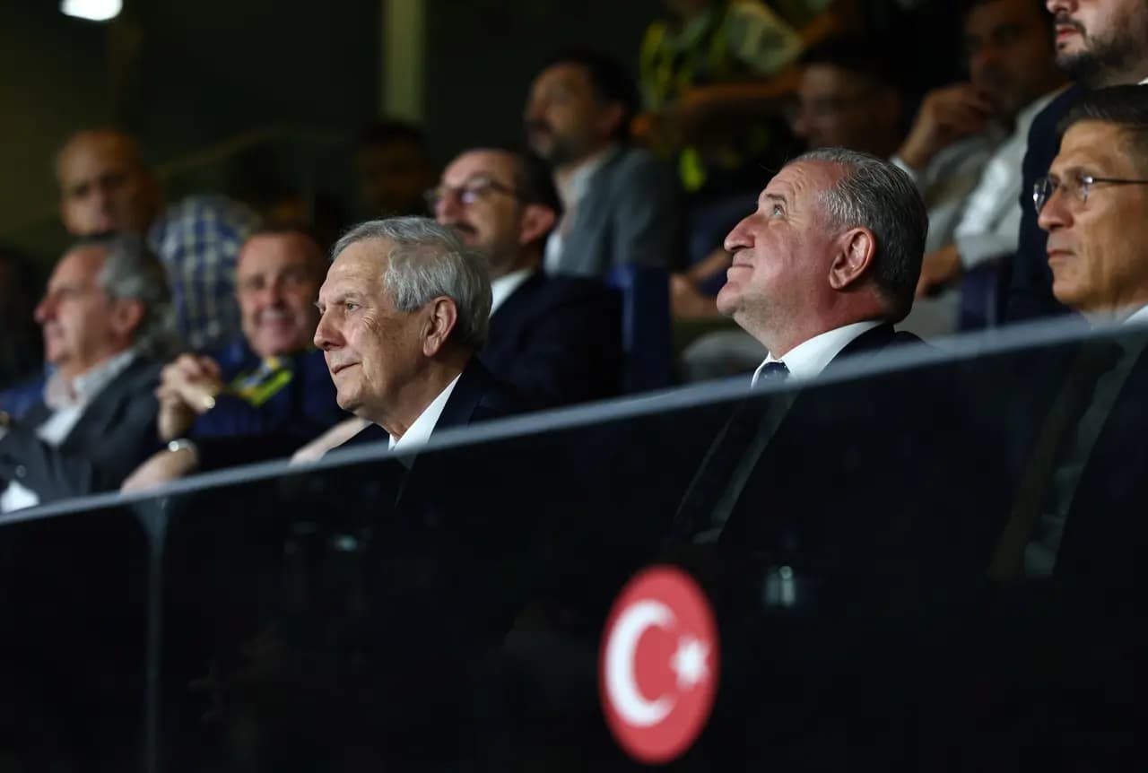 Fenerbahçe devasa yükten kurtuldu