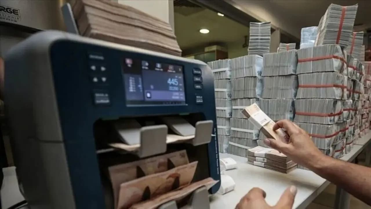 En büyük 10 banka, ilk yarıda 415,7 milyar lira kâr elde etti