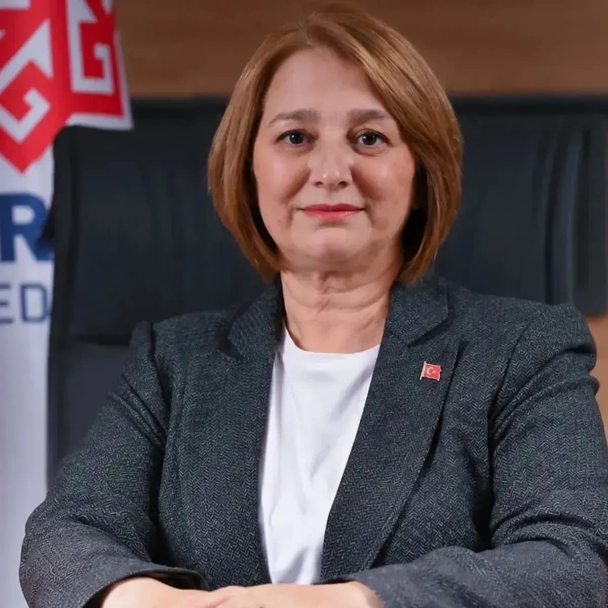 Yeni Parti'de başörtüsü skandalı! AK Parti'den çok sert tepki: "Bu zihniyete geçit vermeyiz"