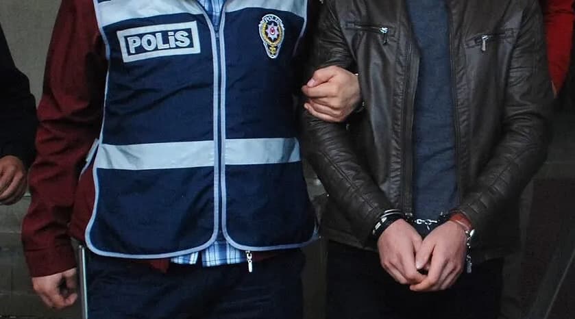 Antalya’da rüşvet soruşturması: 2 şube müdürünün de aralarında olduğu 6 kişi tutuklandı