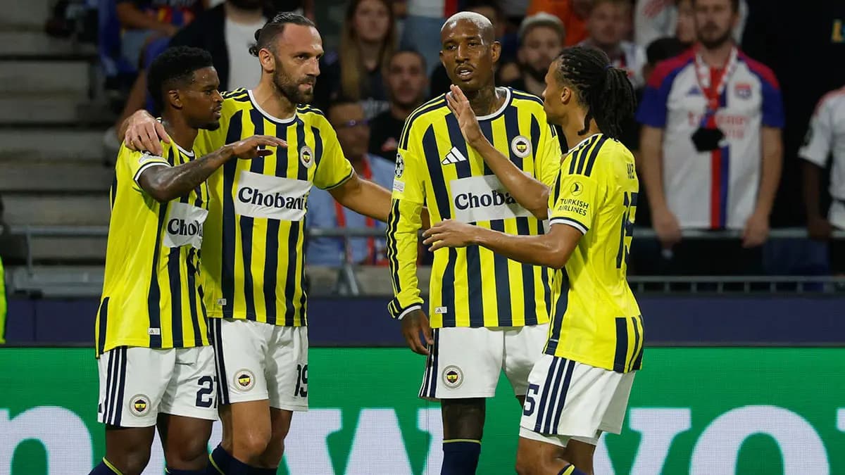 Fenerbahçe'de Talisca İstanbul'dan ayrıldı