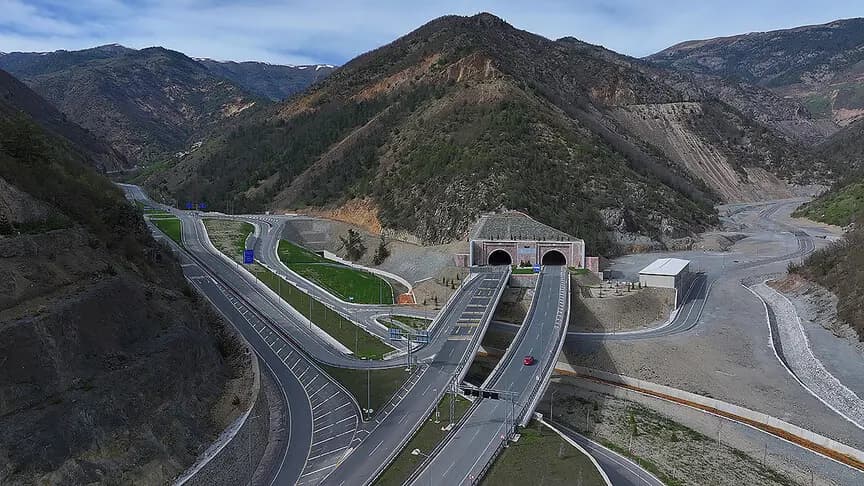 Türkiye'nin en uzun 5 tünelinden açıldıkları günden bu yana 38,7 milyon araç geçti