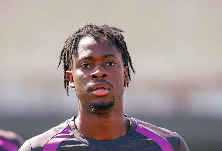 Galatasaray'ın yeni transferi Bitshiabu, ilk antrenmanına çıktı