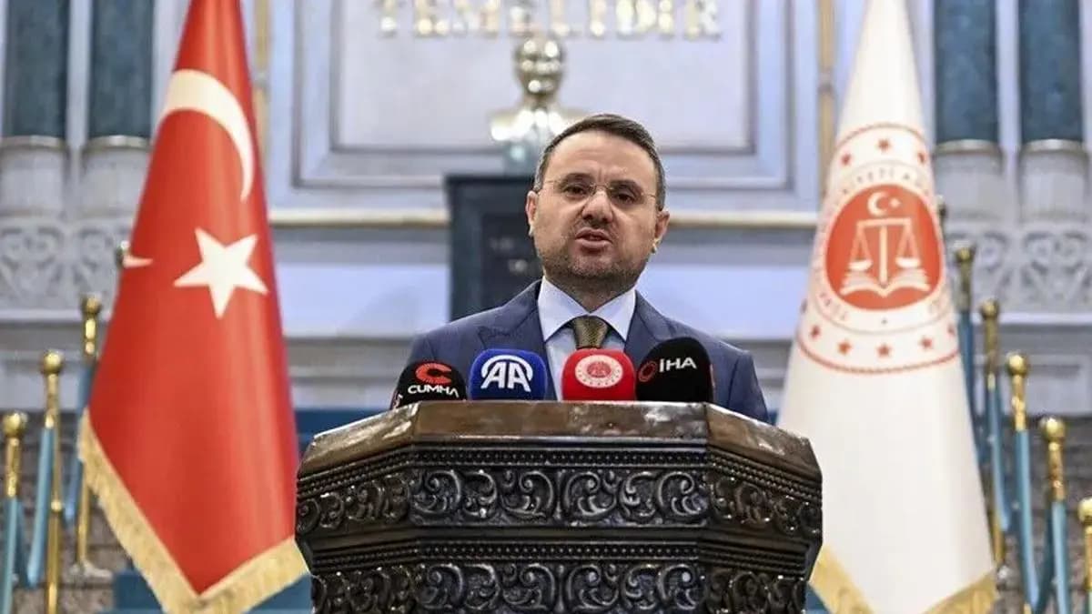 Bakan Gürlek: "16 ilde 323 şüpheliye işlem yapıldı"