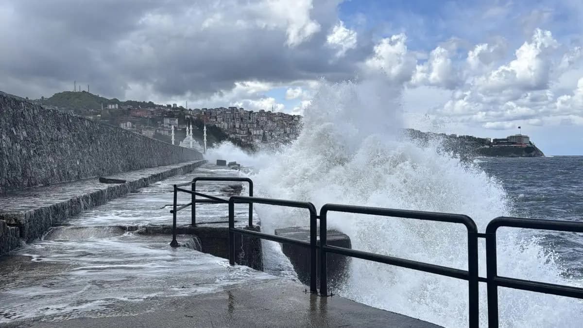 Zonguldak'ta denize girişler yasaklandı