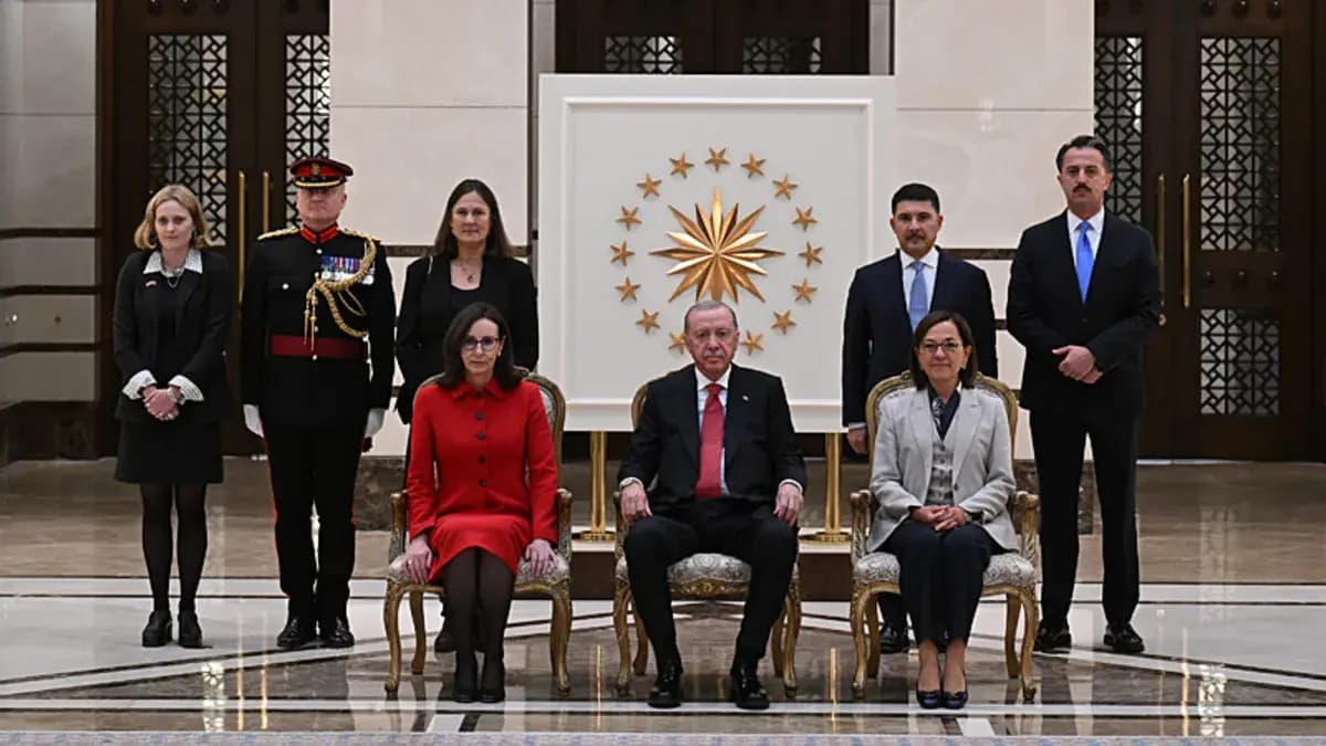 Başkan Erdoğan'a 5 büyükelçiden güven mektubu