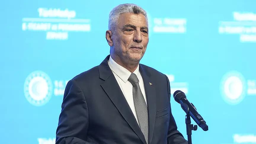 Ticaret Bakanı Bolat: Türkiye'de e-ticaret hacmi 2025 itibarıyla 4,5 trilyon lirayı geçti