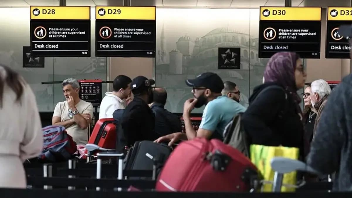 İngiltere'de havada büyük kriz! Yüzlerce uçuş iptal edildi