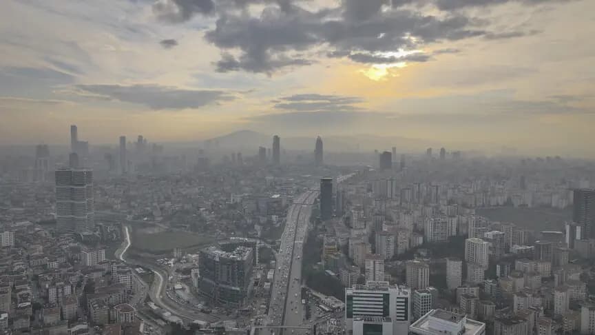 İstanbul'da hava kirliliği ağustosta geçen yıla göre yüzde 11 arttı