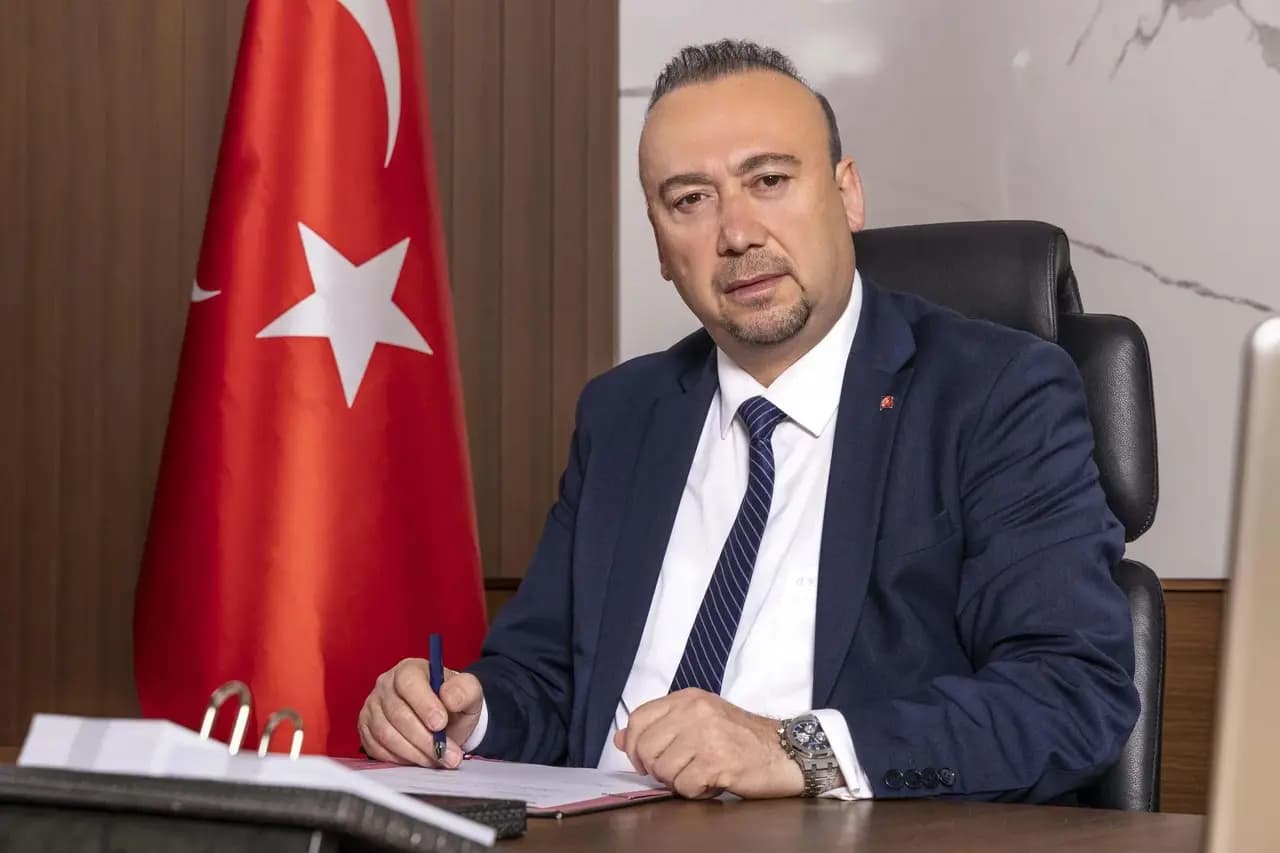CHP'li eski başkan Özkan Yalım'ın 42 milyonluk lüks araç filosu elde kaldı: TMSF yeniden satışa çıkarıyor