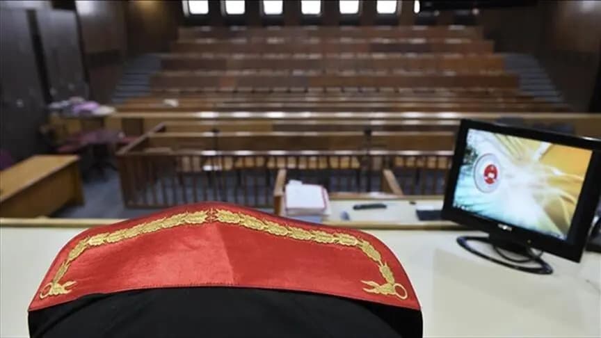 Ekrem İmamoğlu "hakaret" suçundan 2 yıl 1 ay hapse çarptırıldı