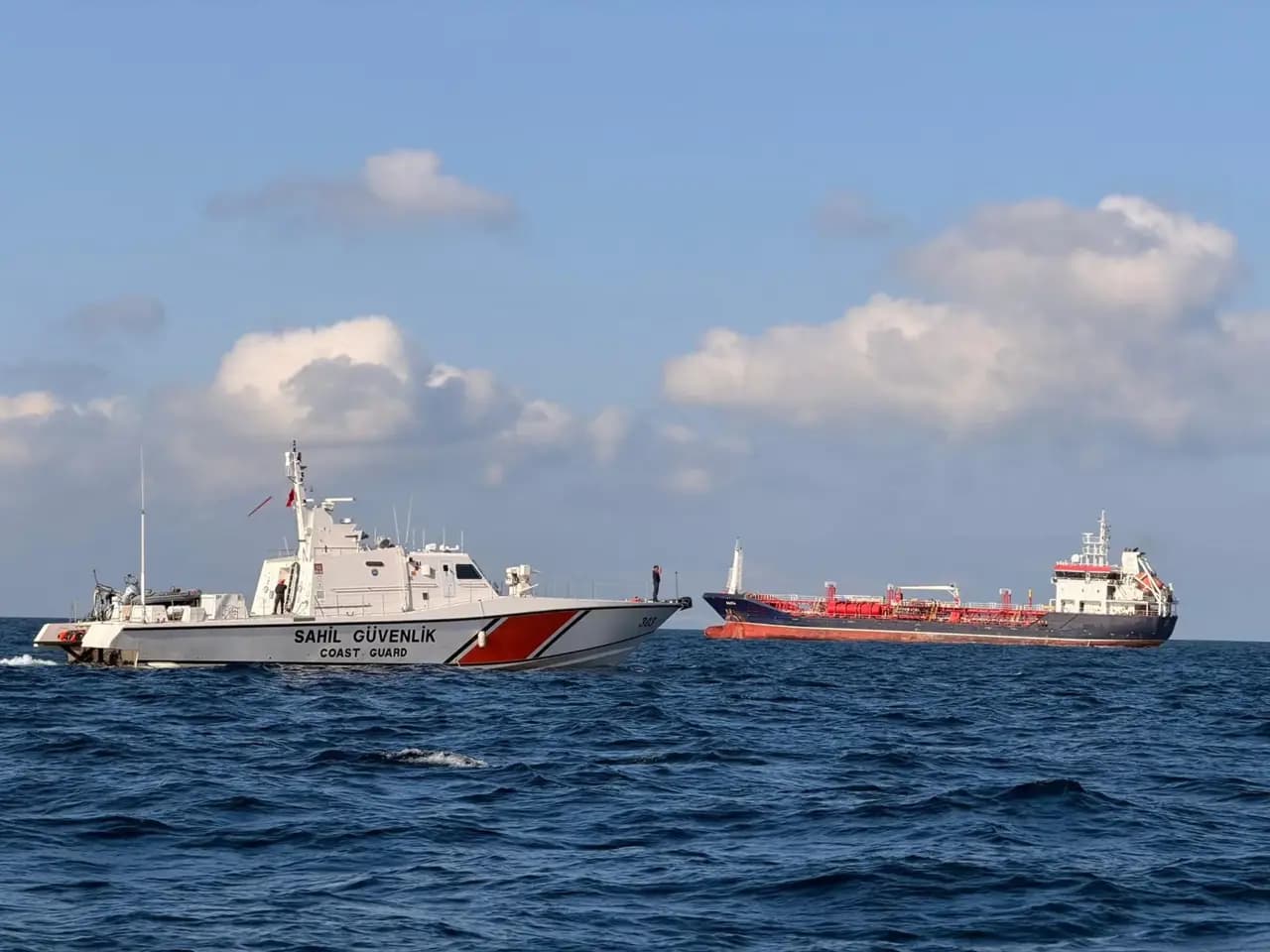 Silivri'de batan geminin kaptanının cesedi bulundu